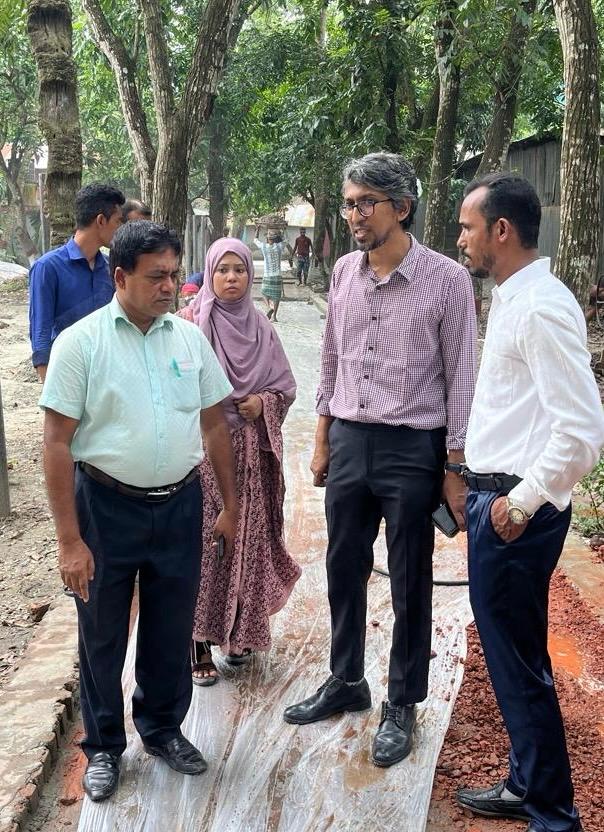 টেকেরহাট  আবাসিক এলাকায় সাগর দাস এর বাড়ী রাস্তা ঢালাই কাজ পরিদর্শন।